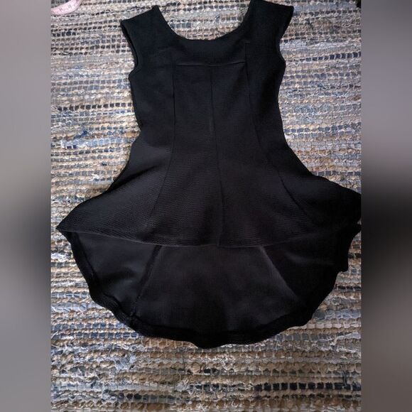Lipstick boutique high low peplum sleeveless extra small black top Round Neck Pu - Picture 3 of 11